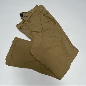 AMERICAN EAGLE KHAKIS 34 x 30